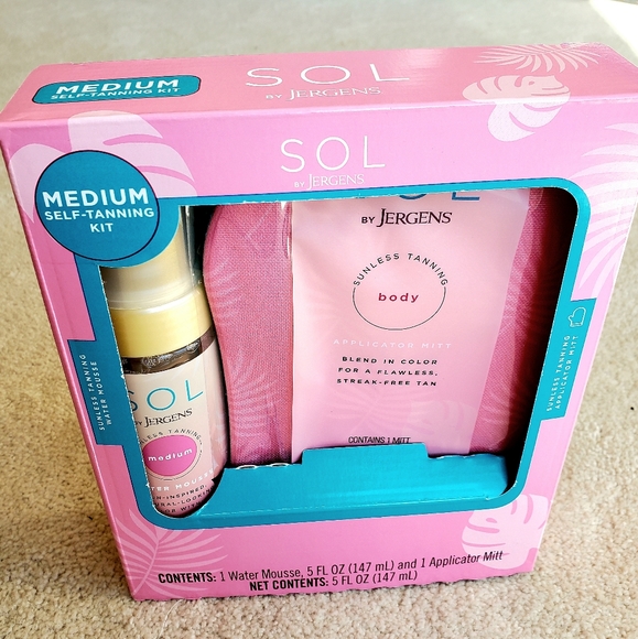 Sol by Jergens Medium Self-Tanning Kit/Set Tanner Water Mousse Applicator Mitt - Picture 1 of 3